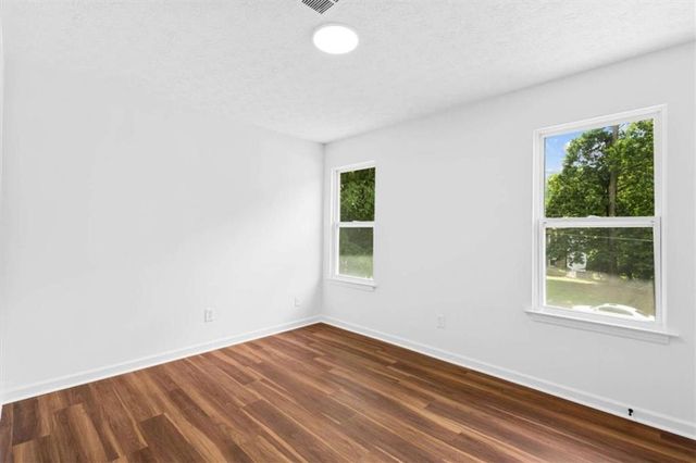 4656 Keighley Dr, Stone Mountain, GA 30083