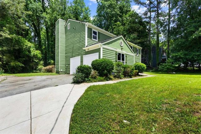 4656 Keighley Dr, Stone Mountain, GA 30083