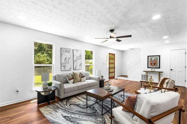 4656 Keighley Dr, Stone Mountain, GA 30083