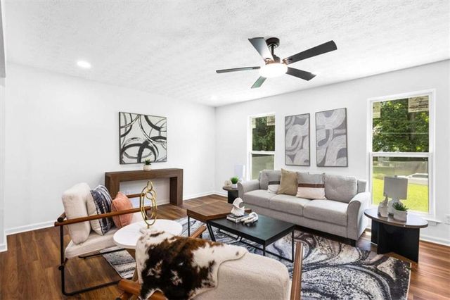 4656 Keighley Dr, Stone Mountain, GA 30083