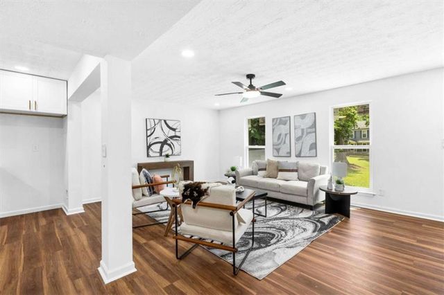 4656 Keighley Dr, Stone Mountain, GA 30083