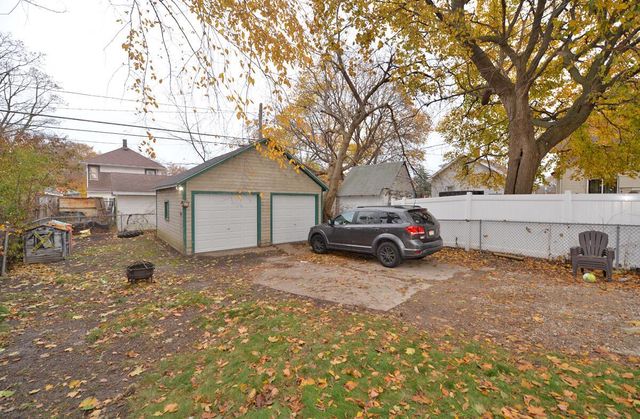 2029 Summit AVENUE, Racine, WI 53404