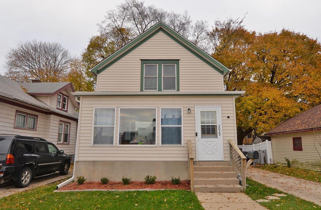 2029 Summit AVENUE, Racine, WI 53404