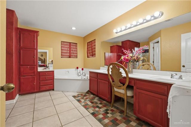 1018 Lost Meadow Drive, Donna, TX 78537