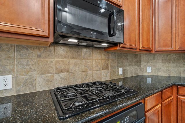 17910 Skyline Arbor Terrace, Houston, TX 77094