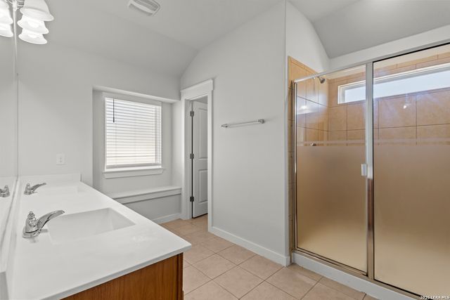 4837 Park Glen, Marion, TX 78124