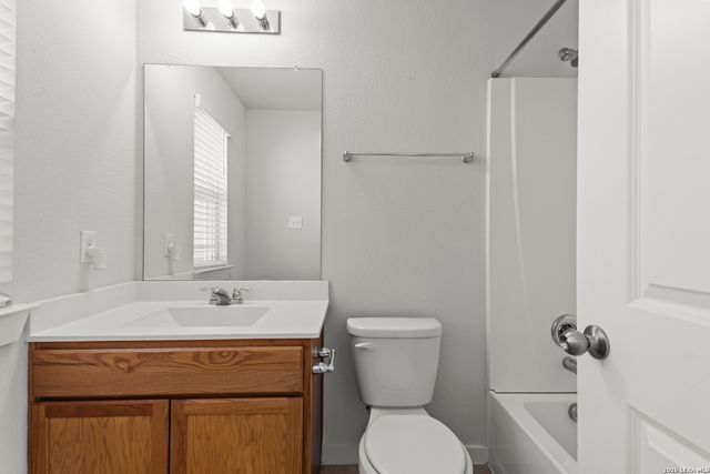 4837 Park Glen, Marion, TX 78124