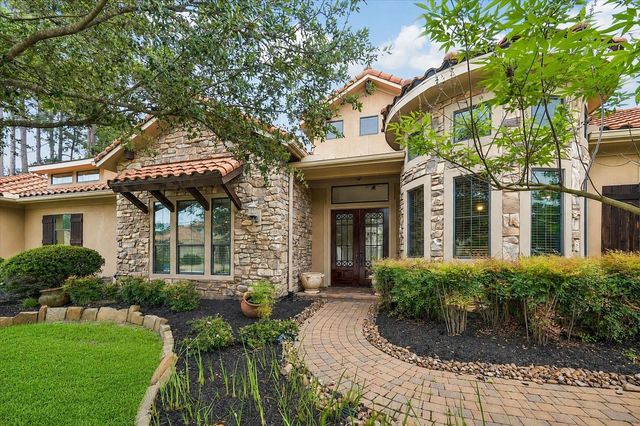 70 Shadow Creek Ridge Drive, Spring, TX 77389