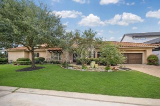 70 Shadow Creek Ridge Drive, Spring, TX 77389