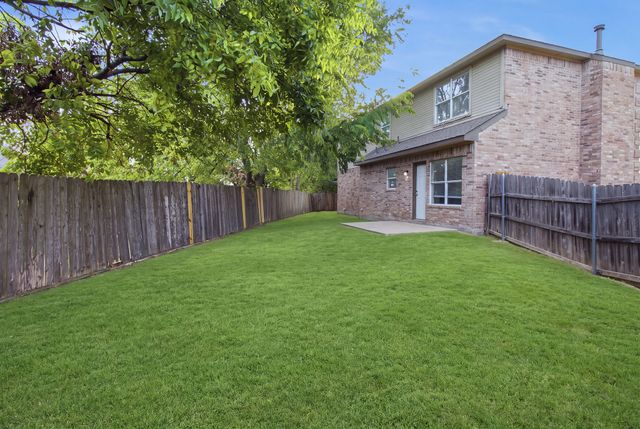 1512 Yellowbird Court, Desoto, TX 75115