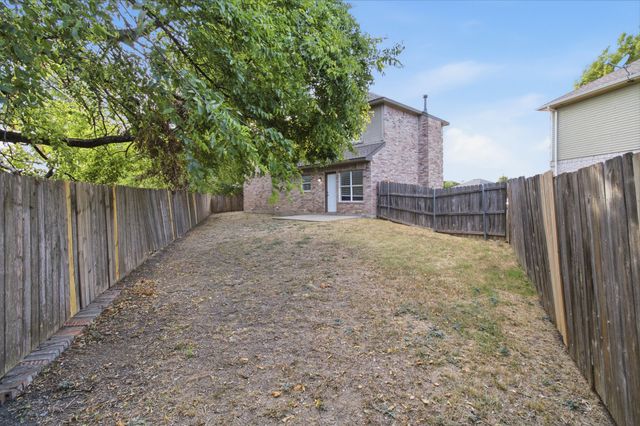 1512 Yellowbird Court, Desoto, TX 75115