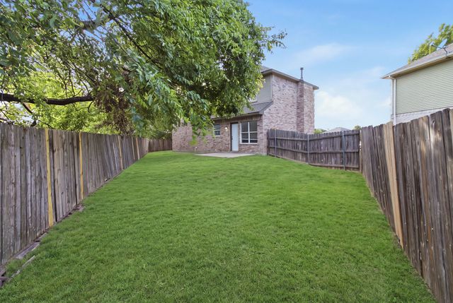 1512 Yellowbird Court, Desoto, TX 75115