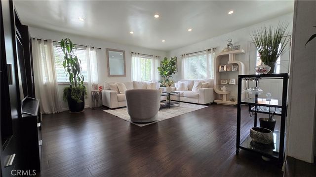 19361 Welby Way, Reseda, CA 91335
