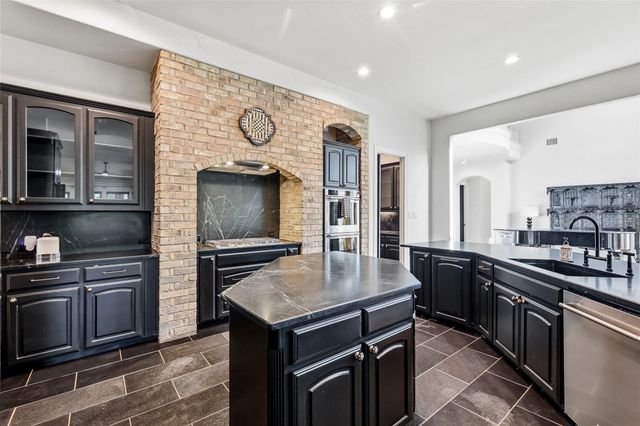 3503 Sarah Springs Trail, Flower Mound, TX 75022