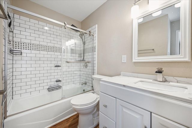 6427 Olympia Drive 114, Houston, TX 77057