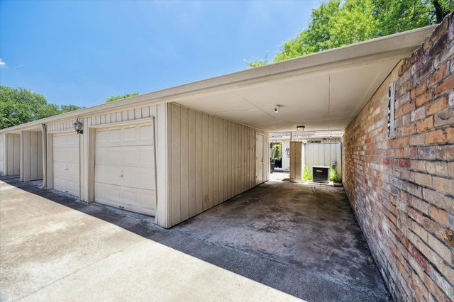 6427 Olympia Drive 114, Houston, TX 77057