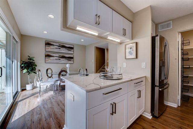 6427 Olympia Drive 114, Houston, TX 77057