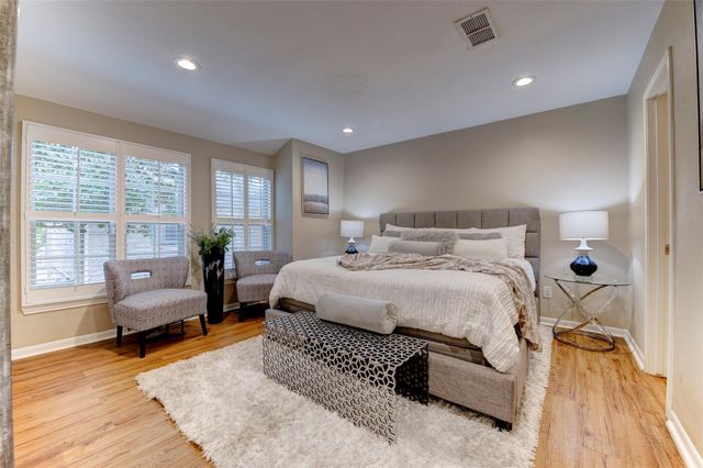 6427 Olympia Drive 114, Houston, TX 77057