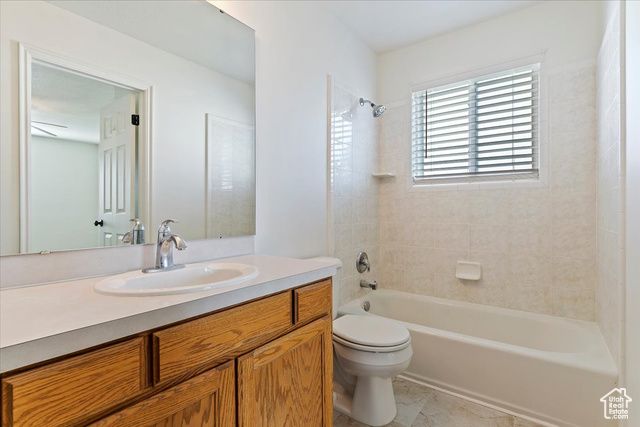 3867 RUNGSTED CIR, Syracuse, UT 84075