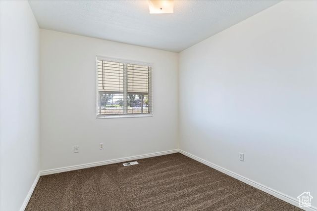 3867 RUNGSTED CIR, Syracuse, UT 84075