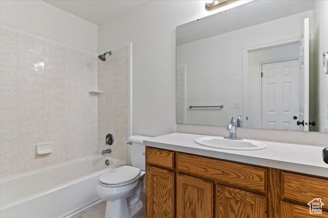 3867 RUNGSTED CIR, Syracuse, UT 84075