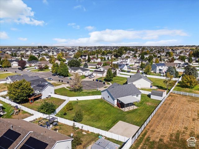 3867 RUNGSTED CIR, Syracuse, UT 84075