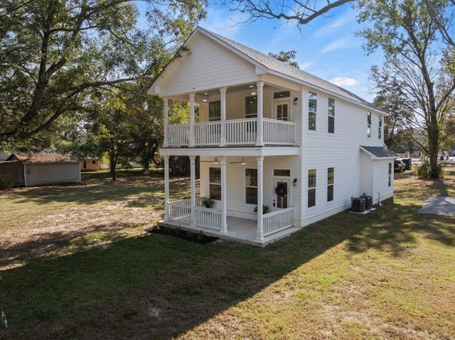 655 N SODA Street, Jefferson, TX 75657