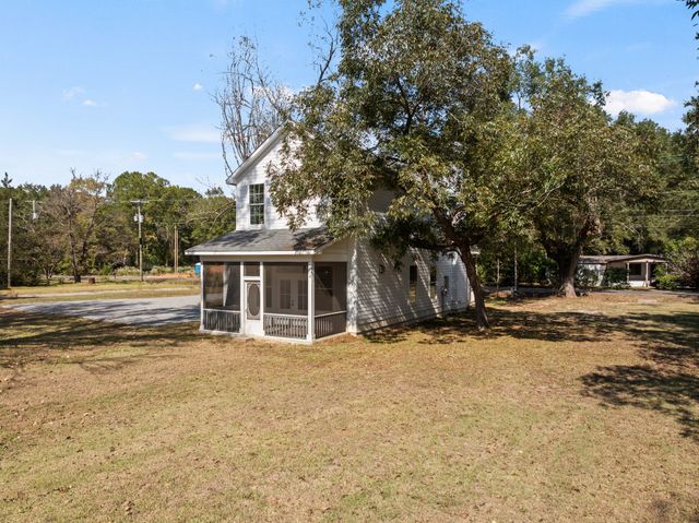 655 N SODA Street, Jefferson, TX 75657