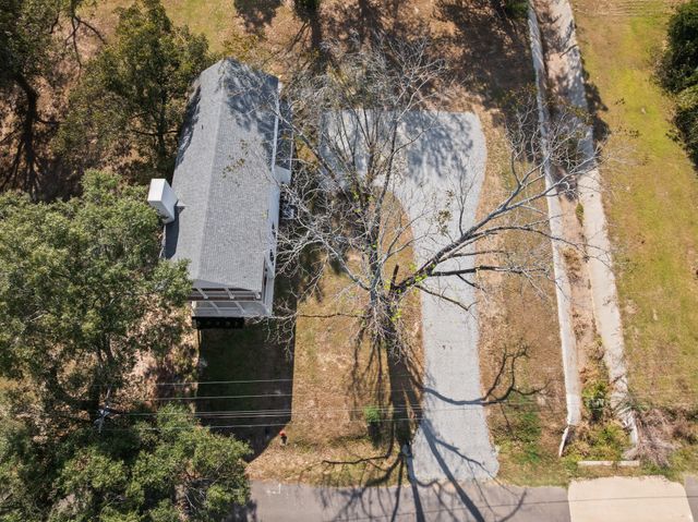 655 N SODA Street, Jefferson, TX 75657