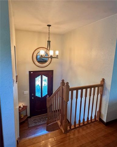 9704 HURRELBRINK Road, Kansas City, KS 66109