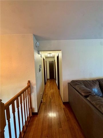 9704 HURRELBRINK Road, Kansas City, KS 66109