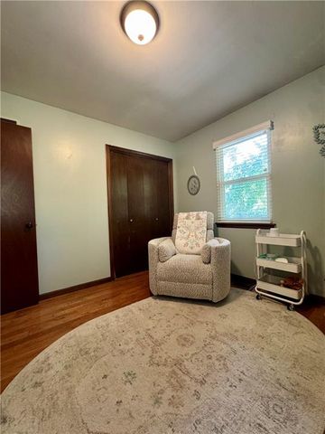 9704 HURRELBRINK Road, Kansas City, KS 66109