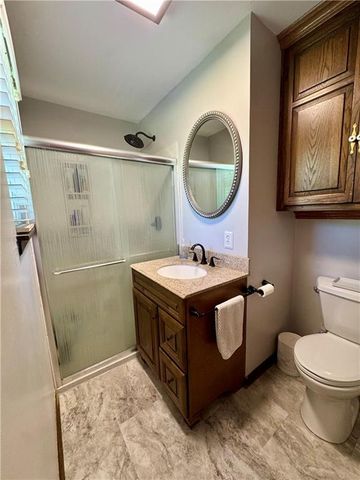 9704 HURRELBRINK Road, Kansas City, KS 66109