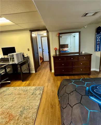 9704 HURRELBRINK Road, Kansas City, KS 66109