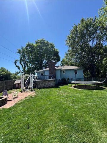 9704 HURRELBRINK Road, Kansas City, KS 66109