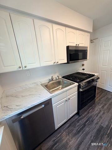 250 Glenbrook Road D, Stamford, CT 06906