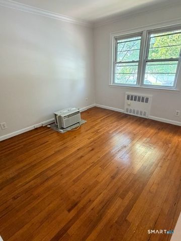 250 Glenbrook Road D, Stamford, CT 06906