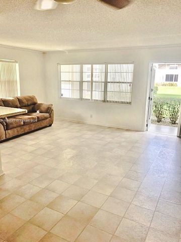 316 N Camden N 316, West Palm Beach, FL 33417