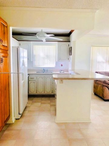 316 N Camden N 316, West Palm Beach, FL 33417