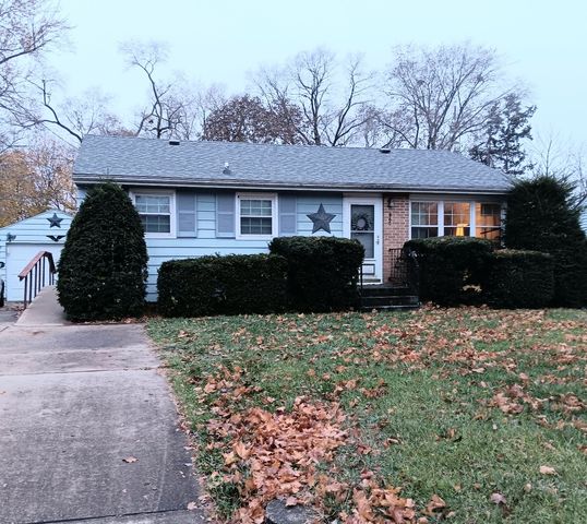 860 Franklin Grove Road, Dixon, IL 61021