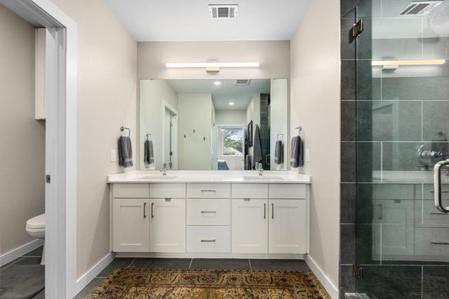 900 S 1st ST 312, Austin, TX 78704