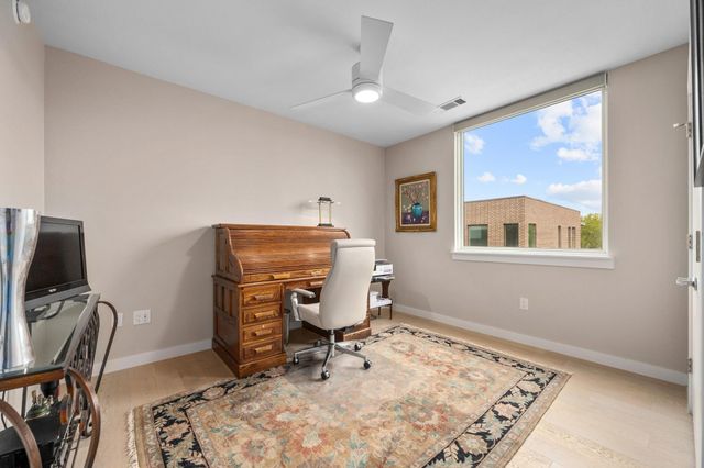 900 S 1st ST 312, Austin, TX 78704