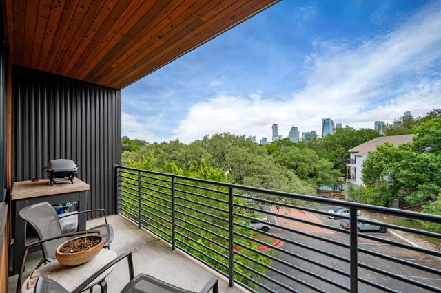 900 S 1st ST 312, Austin, TX 78704