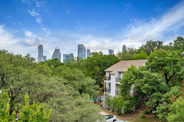 900 S 1st ST 312, Austin, TX 78704