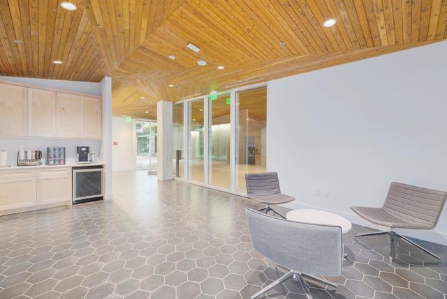 900 S 1st ST 312, Austin, TX 78704