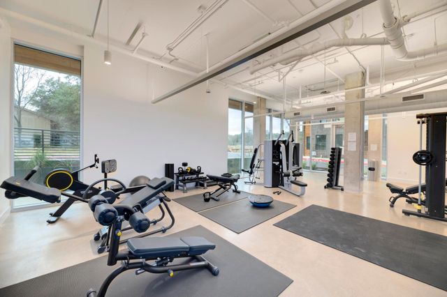 900 S 1st ST 312, Austin, TX 78704