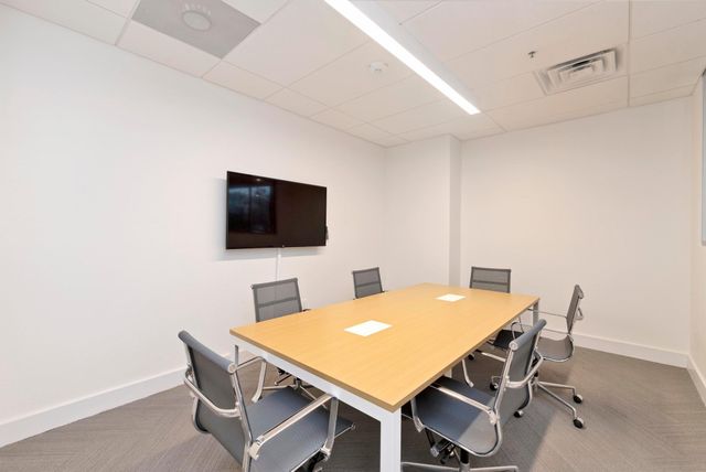 900 S 1st ST 312, Austin, TX 78704