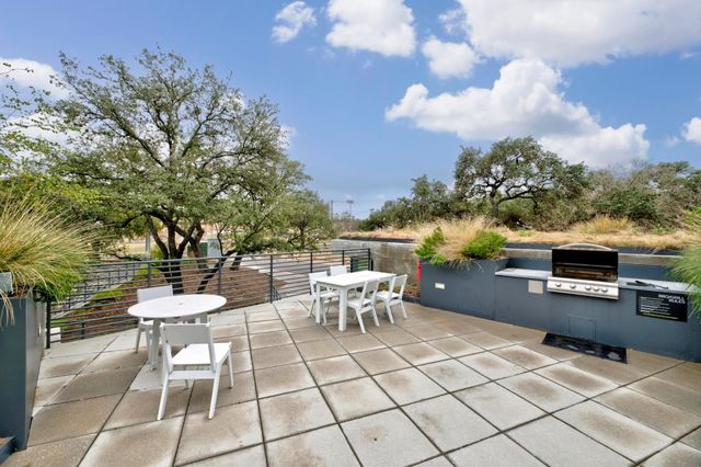 900 S 1st ST 312, Austin, TX 78704