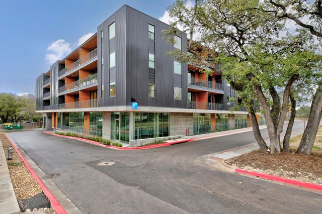 900 S 1st ST 312, Austin, TX 78704