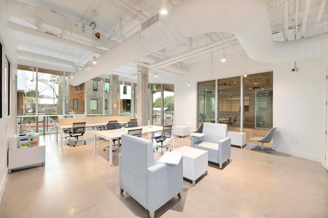 900 S 1st ST 312, Austin, TX 78704